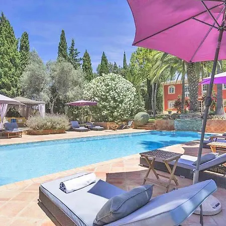 Sleeps 10 Pool Air Con Villa Almancil