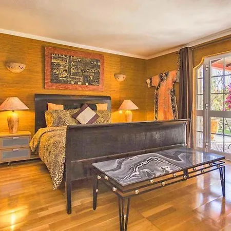 Sleeps 10 Pool Air Con Almancil